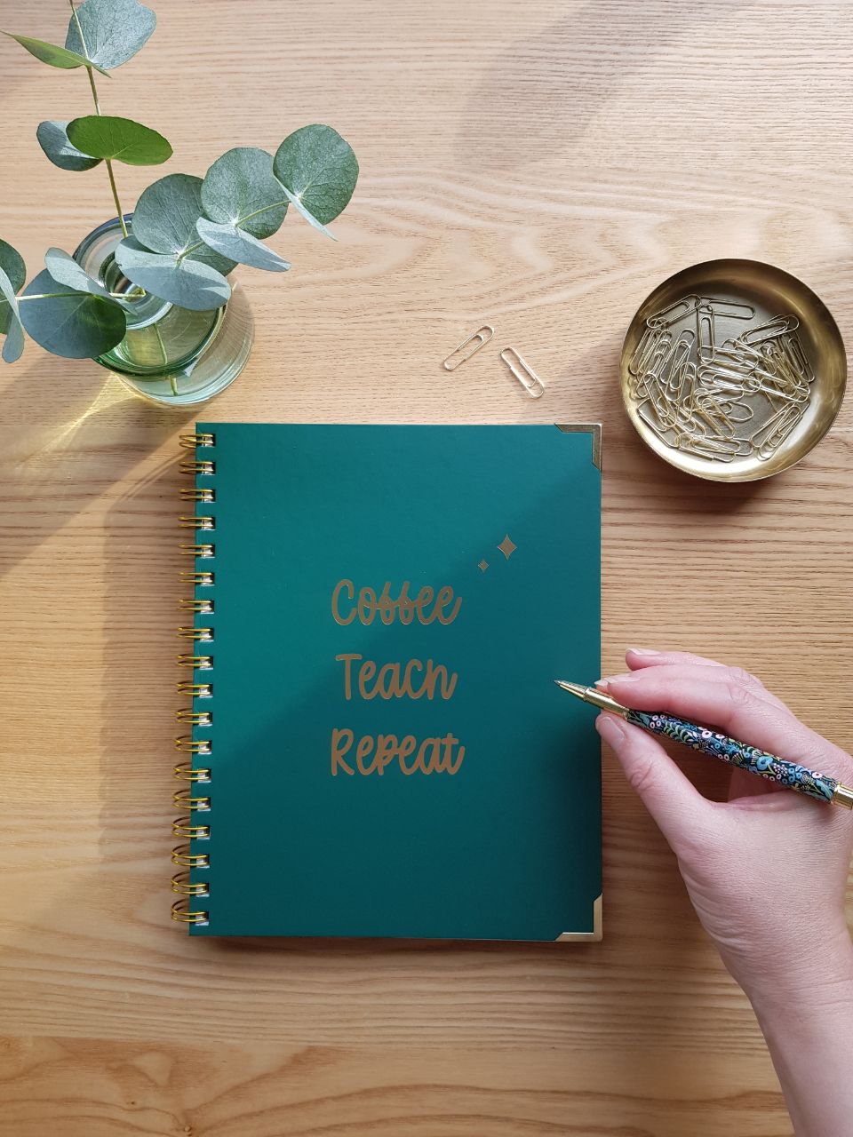 Happy Teaching Agenda 26/27, Lehreragenda 26/27, Lehrerplaner 26/27, Unterrichtsplaner, Lehrergeschenke, Lehrerleben, Lehrermaterial